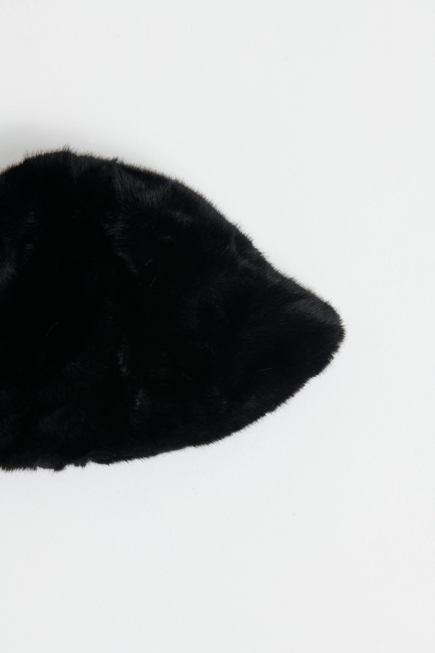 Lana Fluffy Hat Black