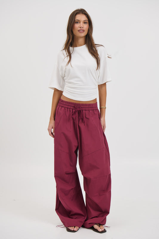 Lavinia Pant Wine
