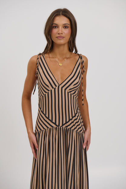 Hadley Maxi Dress Mocha