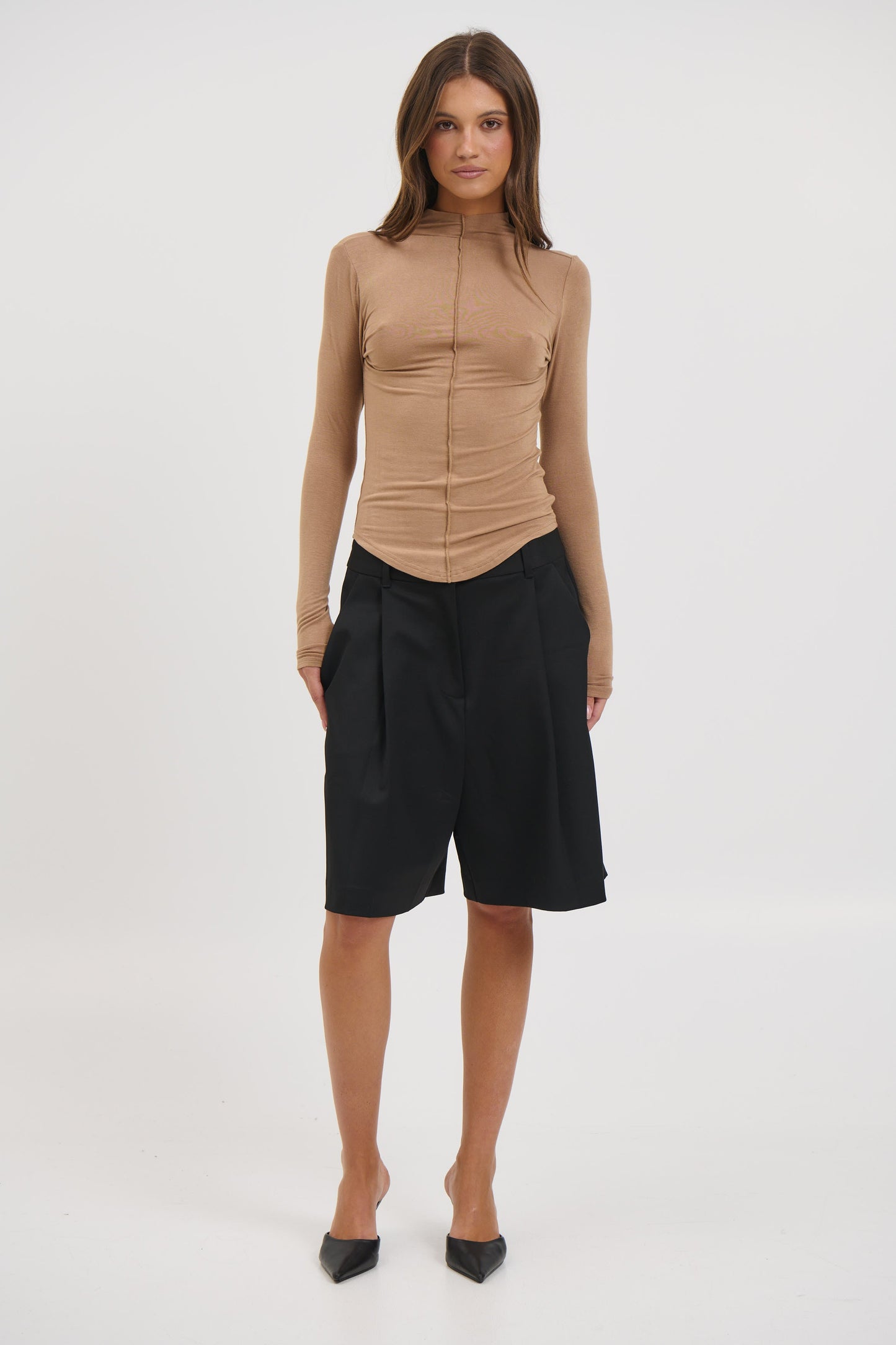 Anisa Turtle Neck Walnut