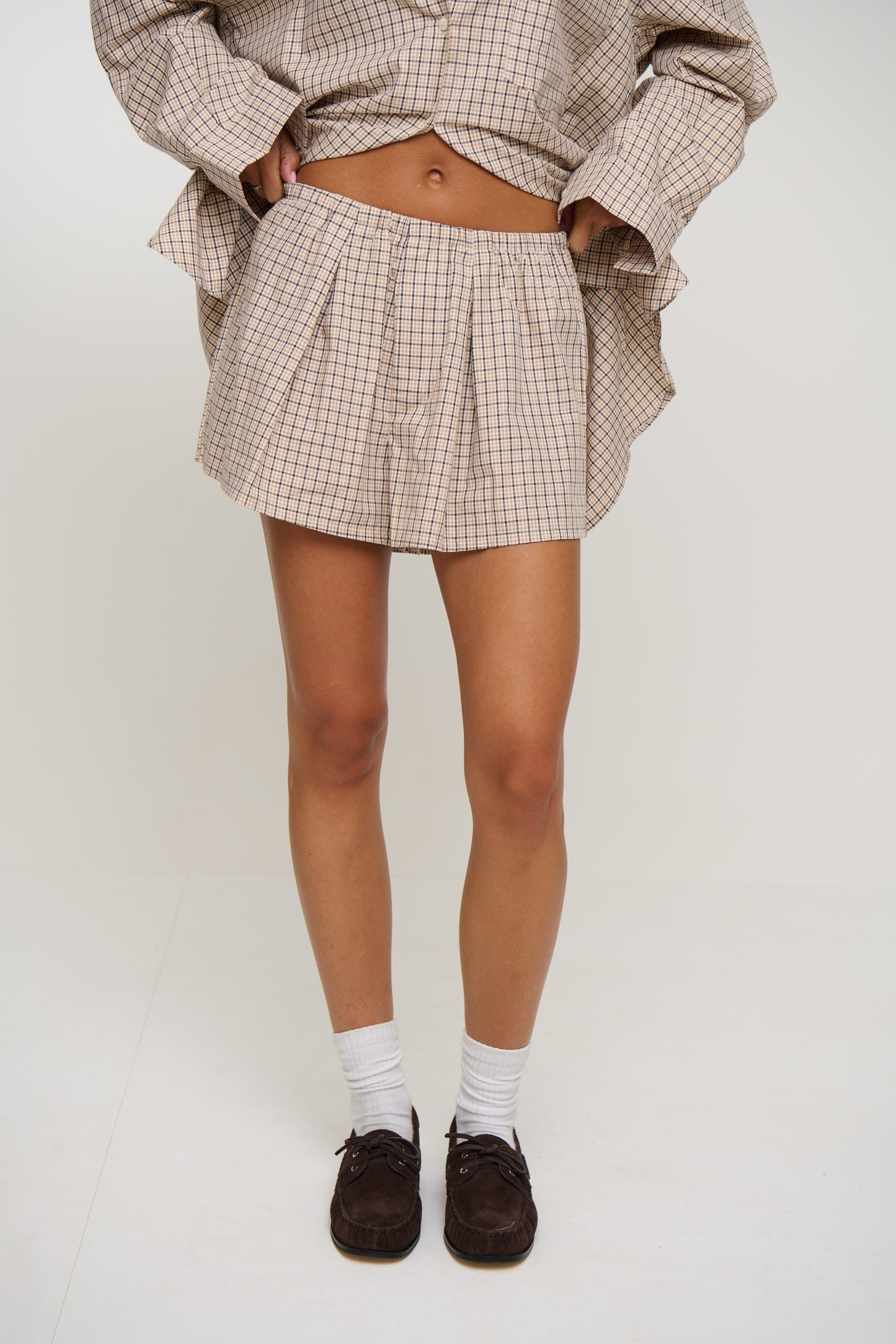 Emina Check Short Beige