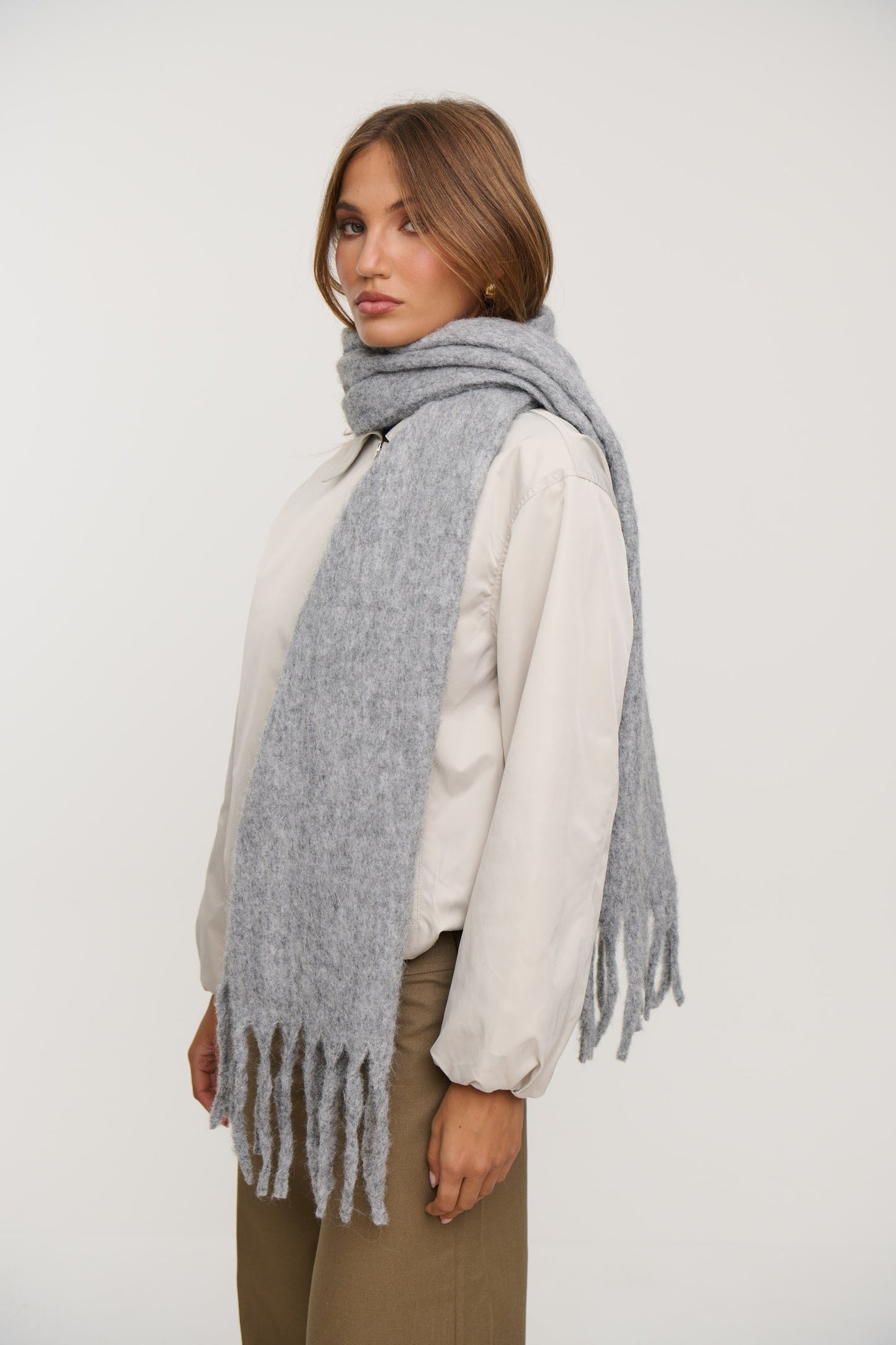 Ilaria Fluffy Scarf Grey