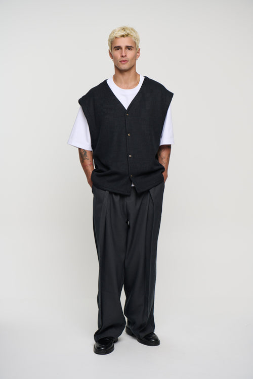Cassius Knitted Vest Black