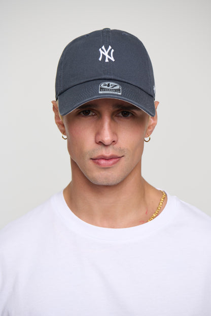 47' Clean Up Baserunner New York Yankees Cap Navy