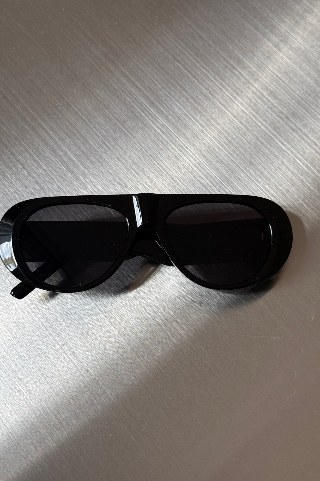 408375-2-Black