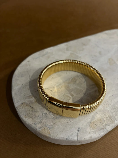 Bold Snake Magnetic Bangle Gold - FINAL SALE