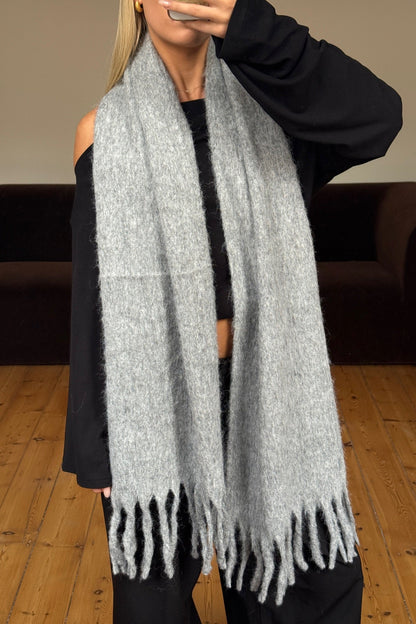 Ilaria Fluffy Scarf Grey
