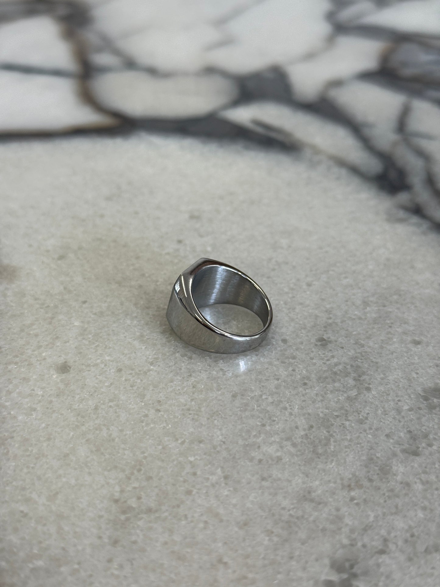 Bold Signet Ring Silver