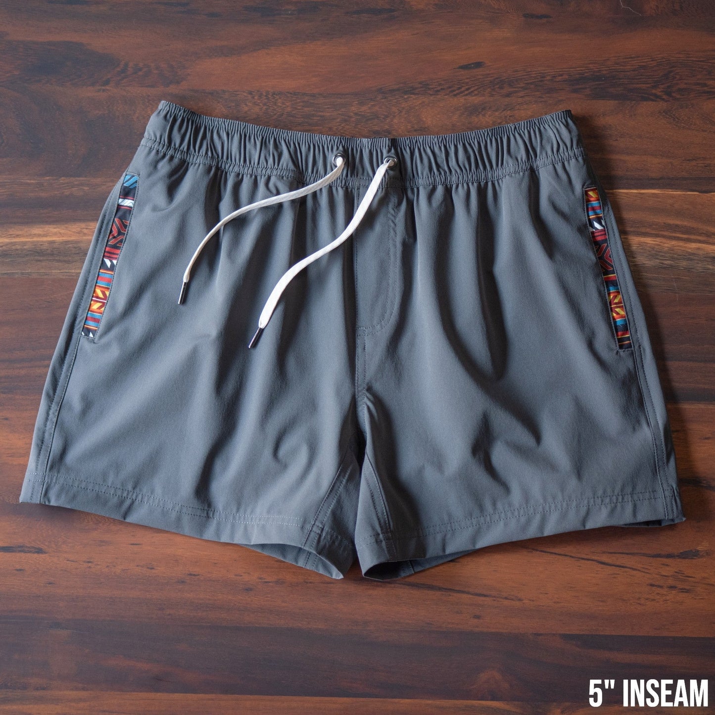 Nomad 3.0 Short (Hybrid) - Charcoal 5" & 7" - Linerless
