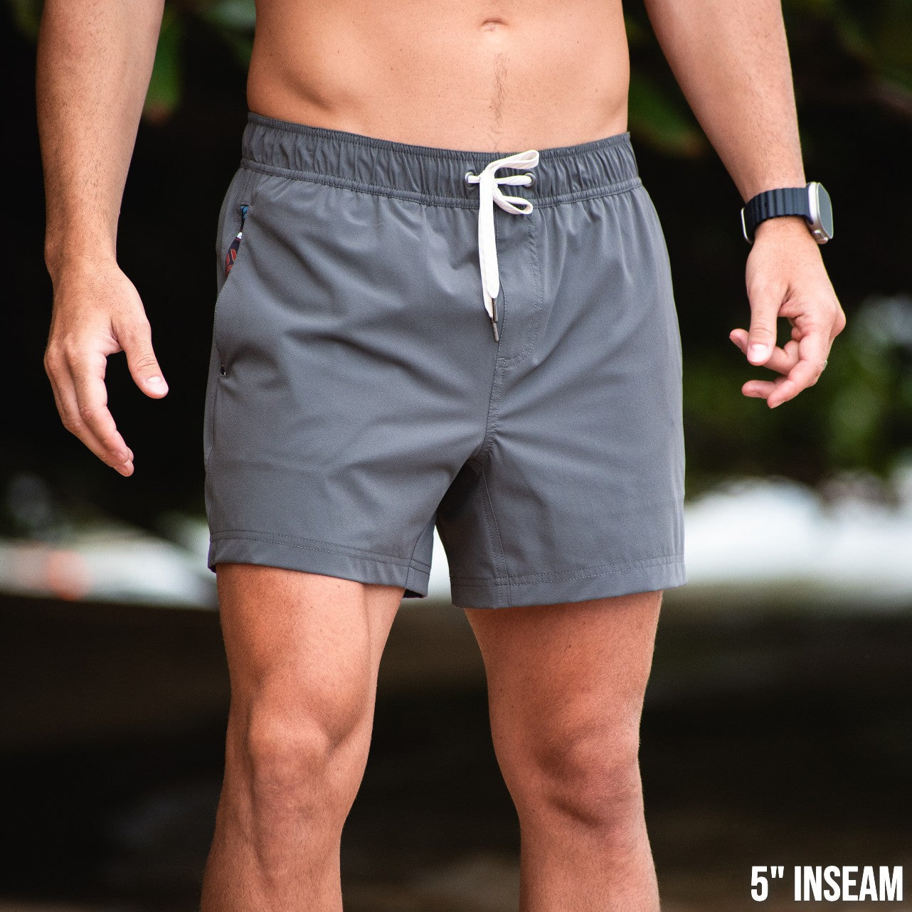 Nomad 3.0 Short (Hybrid) - Charcoal
