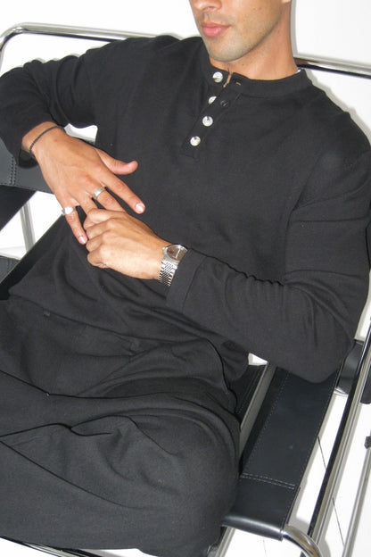 Jackson Fitted Henley Black