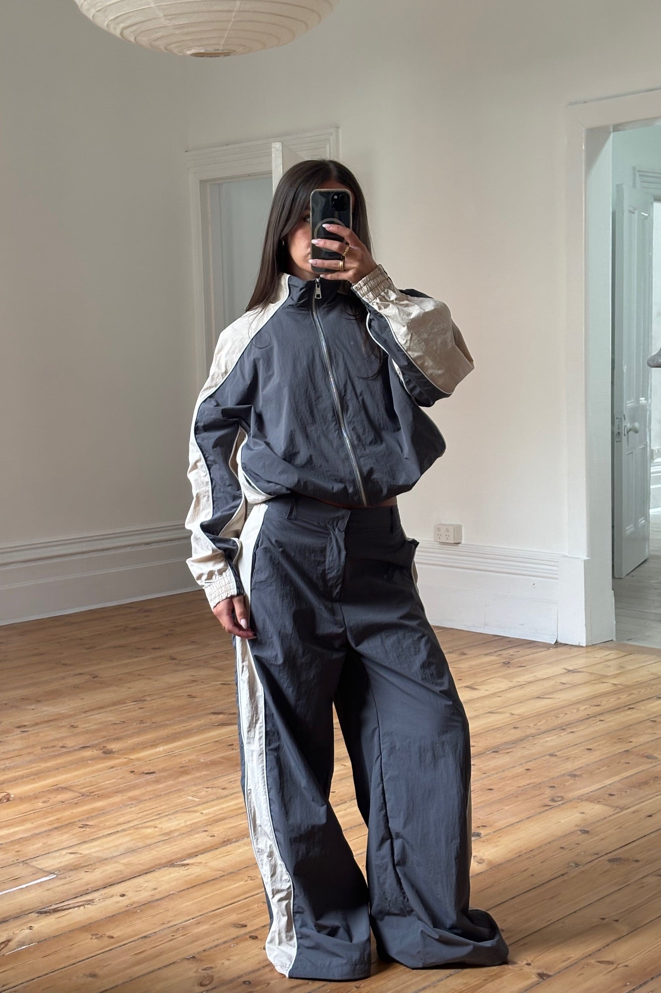 Cleo Windbreaker Grey