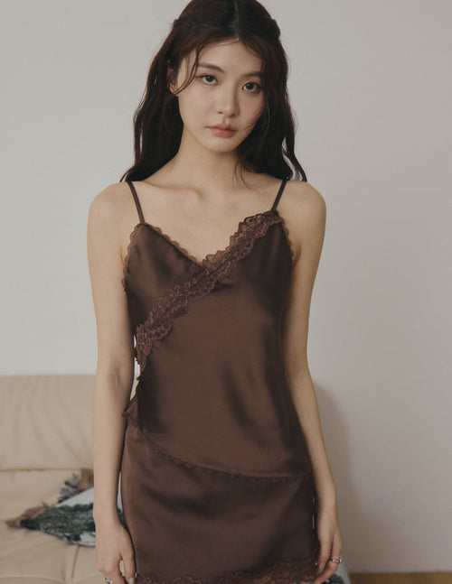 Amelie Padded Lace Trim Cami Top in Brown