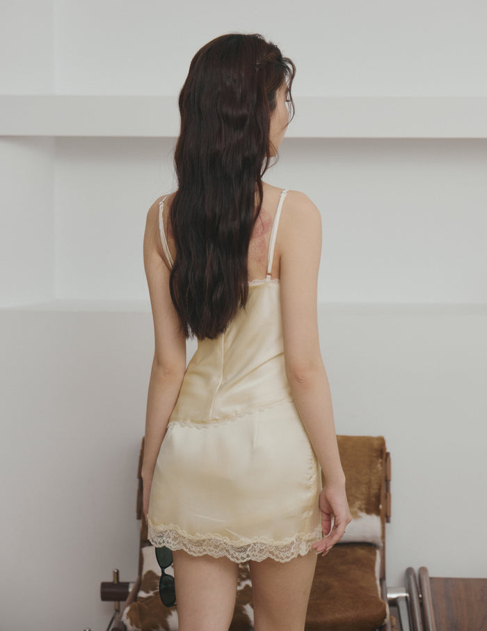 Amelie Padded Lace Trim Cami Top in Butter