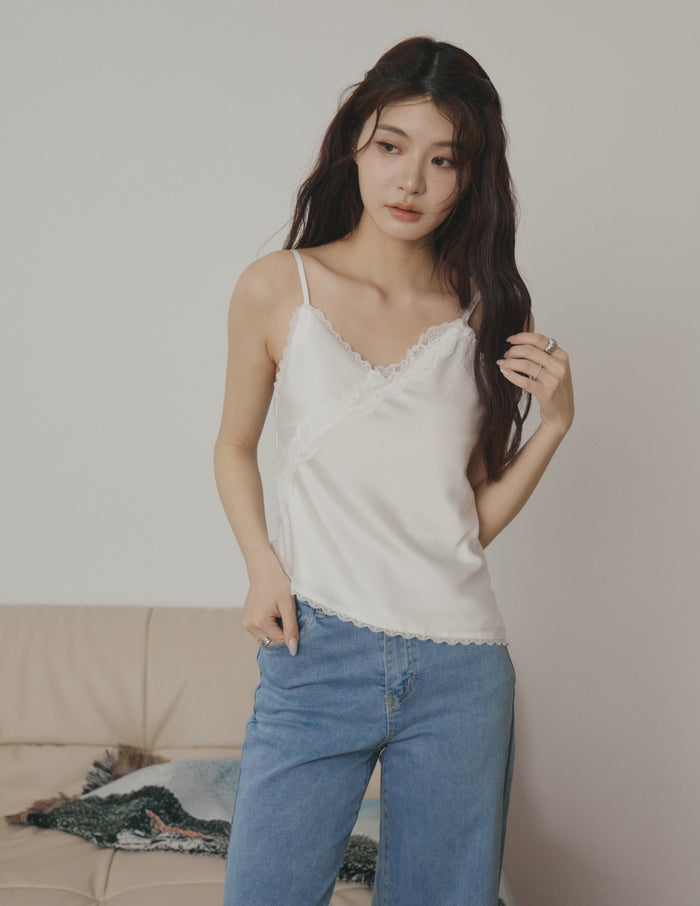 Amelie Padded Lace Trim Cami Top in White