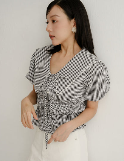 Aveline Peterpan Collar Blouse in Gingham