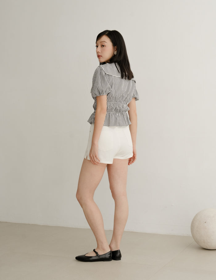 Aveline Peterpan Collar Blouse in Gingham