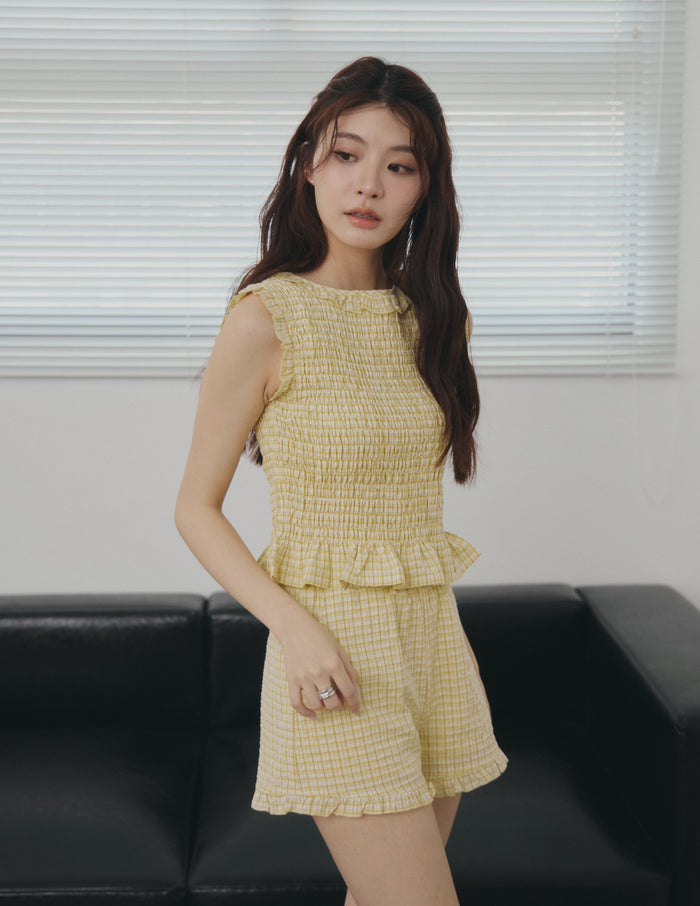 Cora Plaid Shorts in Yellow