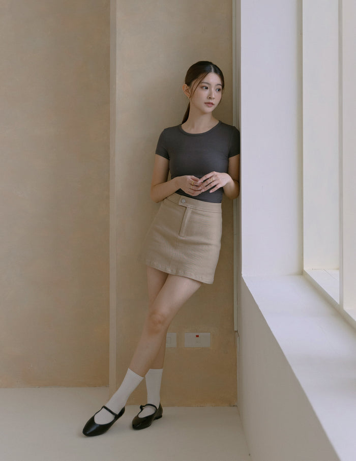 Demi Skorts in Khaki