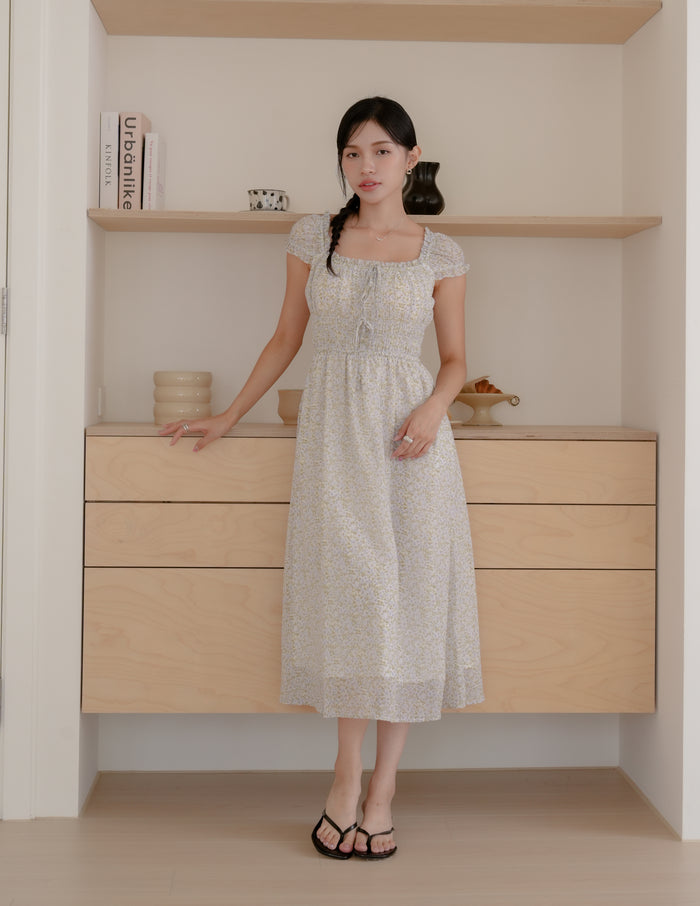 Elsa Floral Midi Dress in Lavender Field