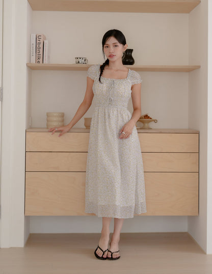 Elsa Floral Midi Dress in Lavender Field