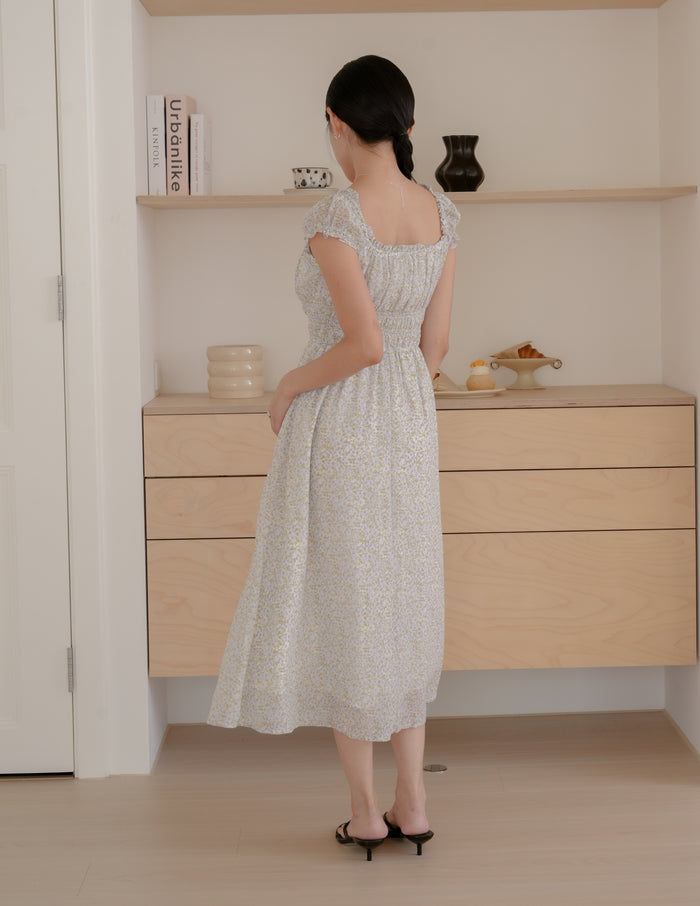 Elsa Floral Midi Dress in Lavender Field