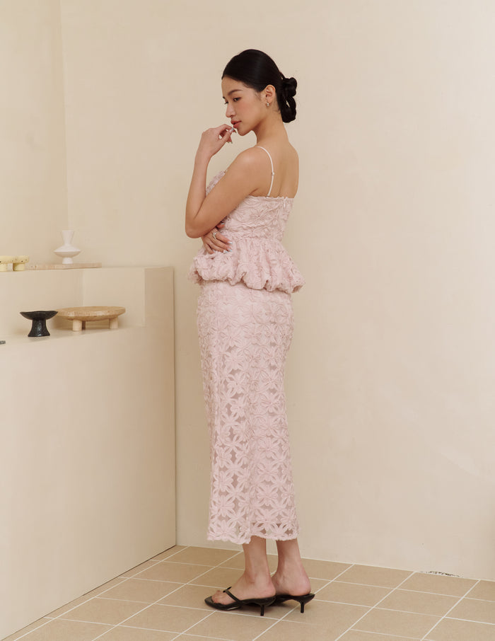 Everly Petal Midi Skirt in Pink