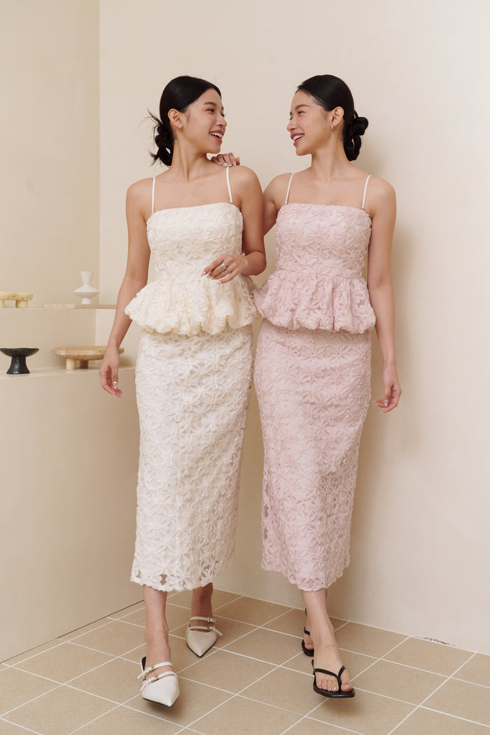 Everly Petal Midi Skirt in Pink