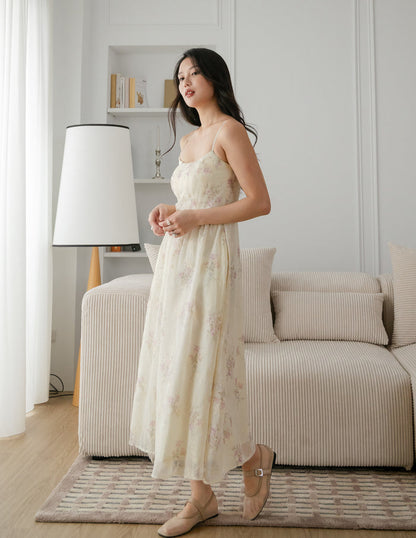 Ferlyn Floral Dress in Lavender
