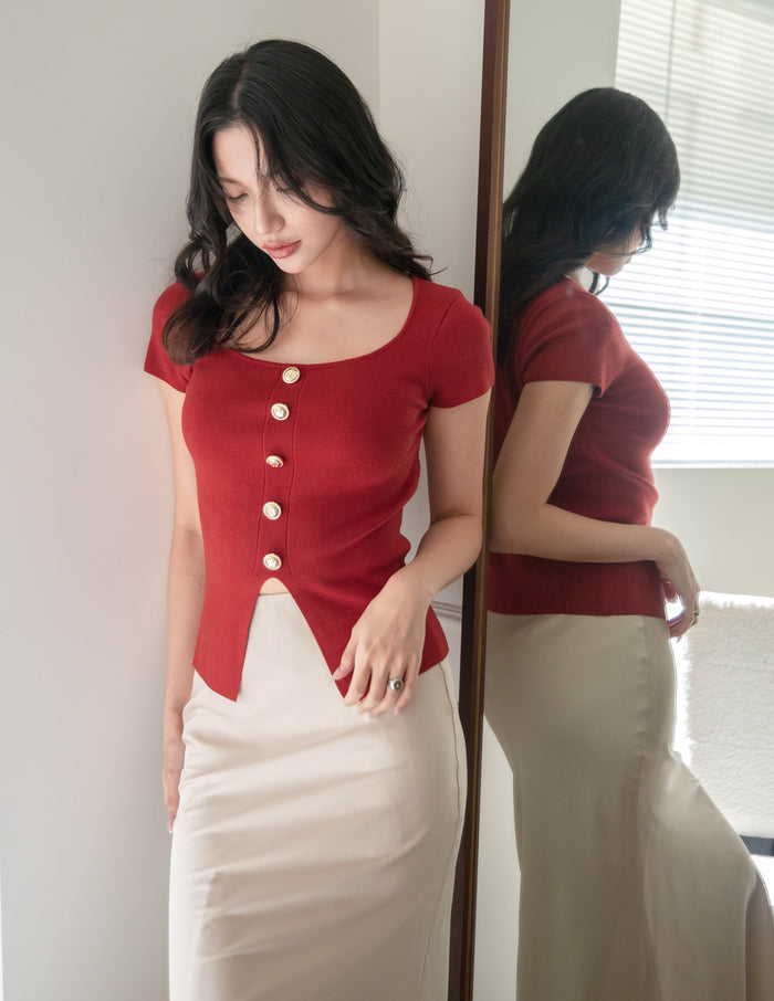 Fionne Knit Top in Red