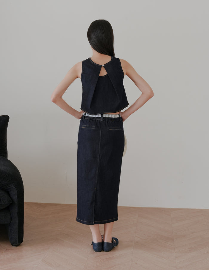 Iris Boxy Crop Denim Top in Dark Wash