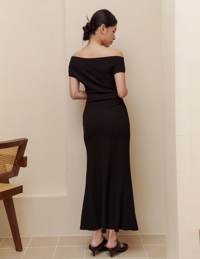Louise Ruched Knit Dress in Black