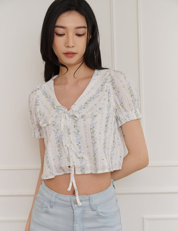 Poppy Ribbon Tie Peterpan Top in Floral