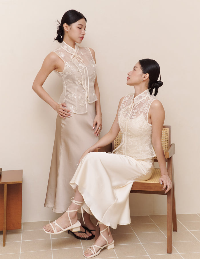 Qian Embroidered Overlay Top in Botanique