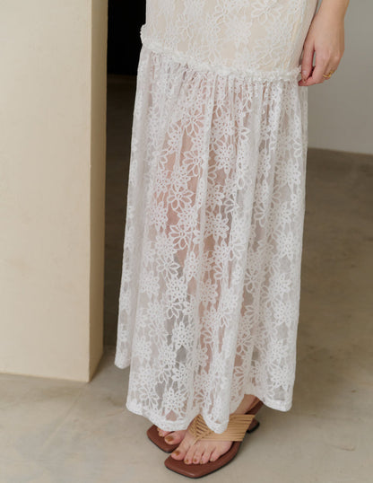Sora Lace Padded Maxi Dress in Off White