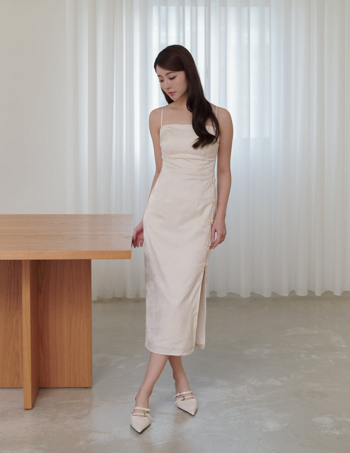 Suzie Jacquard Padded Midi Dress V2 in Ivory