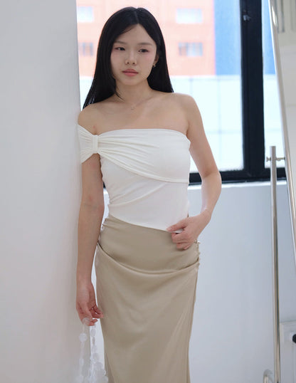 Tyla Padded One-Shoulder Top in White