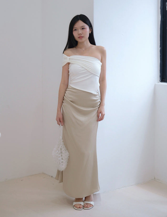 Tyla Padded One-Shoulder Top in White