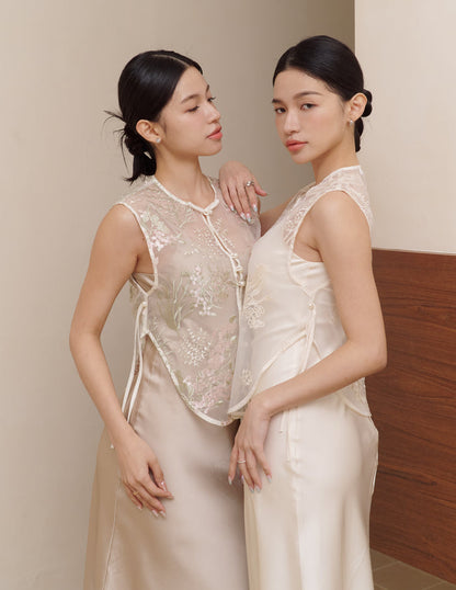 Yun Lace Overlay Top in Blush Garden