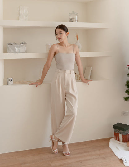 Yvette Straight Leg Pants in Sand
